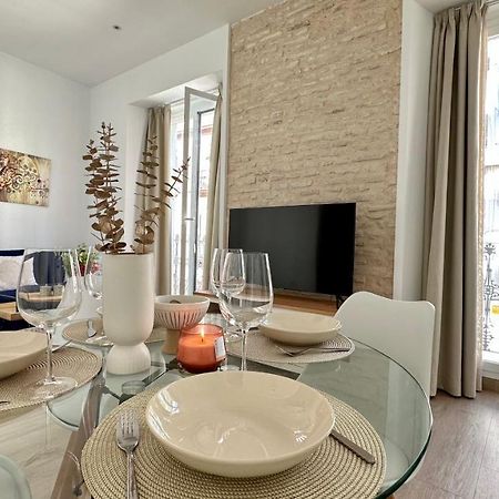 Mata Mua Suites Siviglia Esterno foto