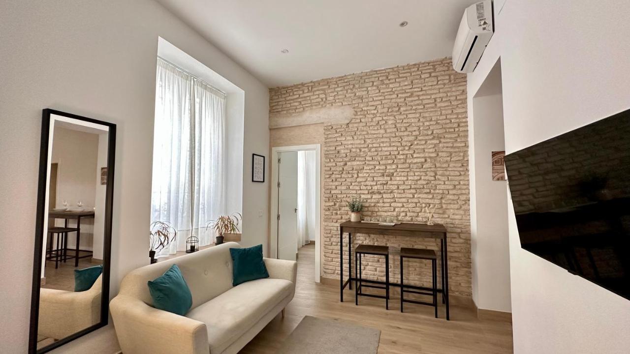 Mata Mua Suites Siviglia Esterno foto