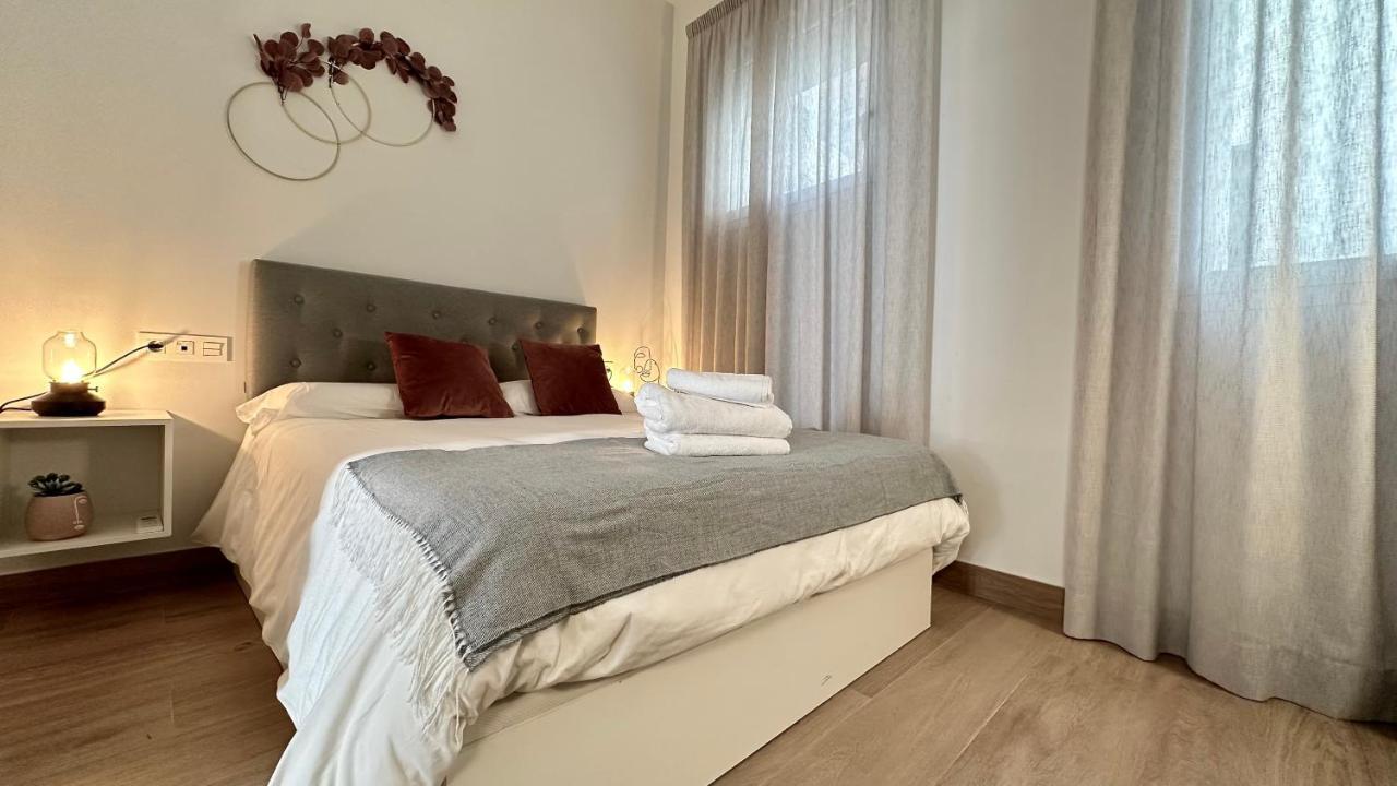 Mata Mua Suites Siviglia Esterno foto