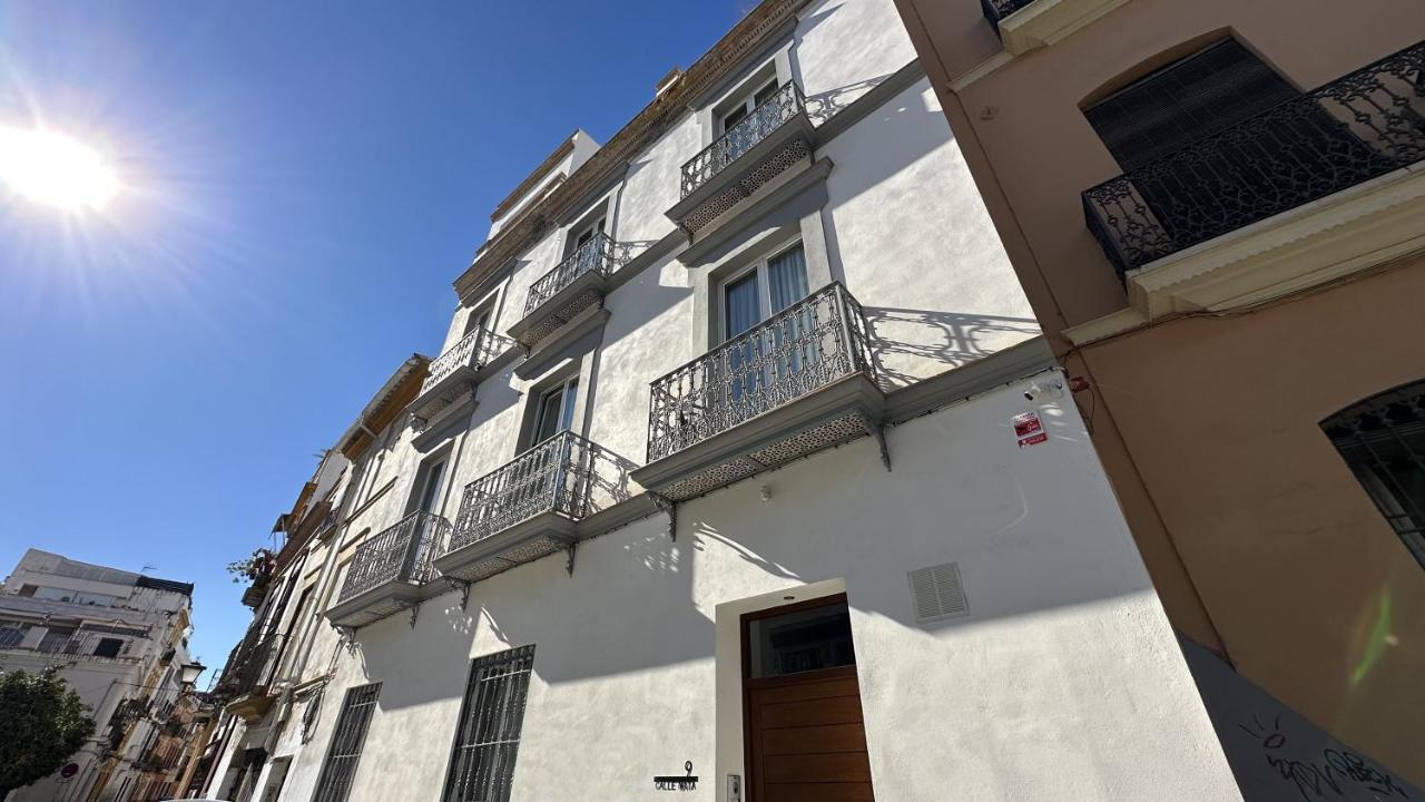 Mata Mua Suites Siviglia Esterno foto